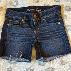 American Eagle Midrise Jean Shorts size 0